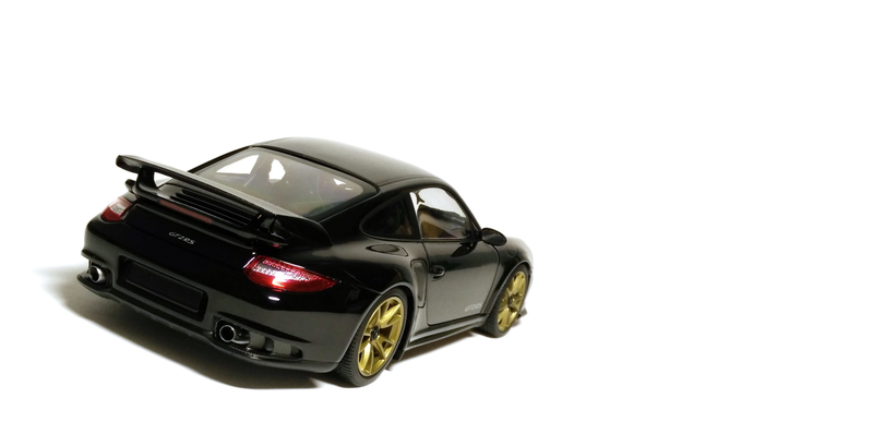 Illustration for article titled Porsche 911 GT2 RS by Minichamps